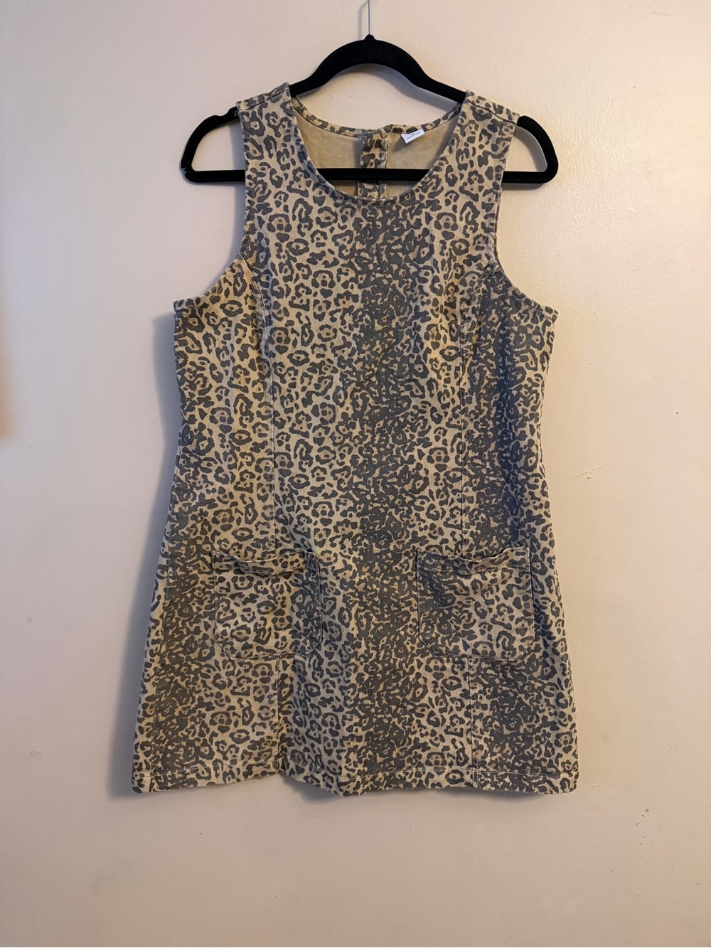 Tinseltown Beige and Gray Leopard Print Mini Dress